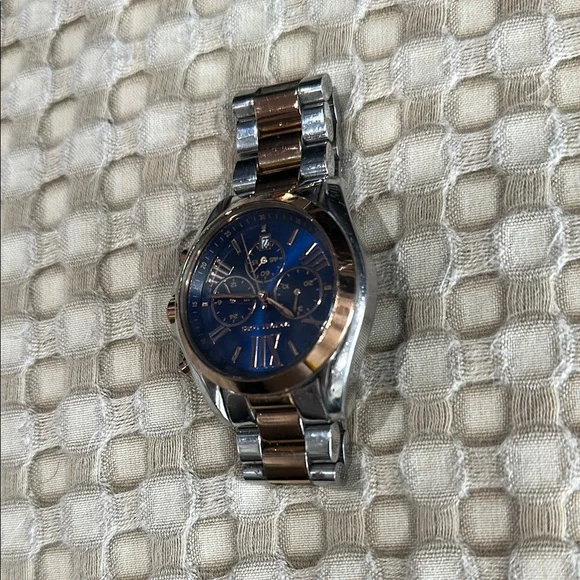 Michael Kors | Accessories | Michael Kors Blue Dial Silver  display picture 2